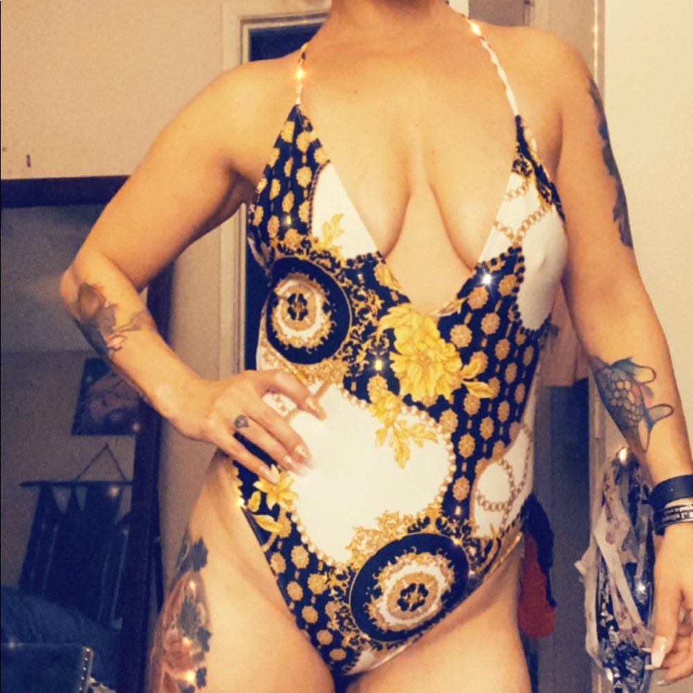 Multi-colored One Piece - Picture 2 of 2